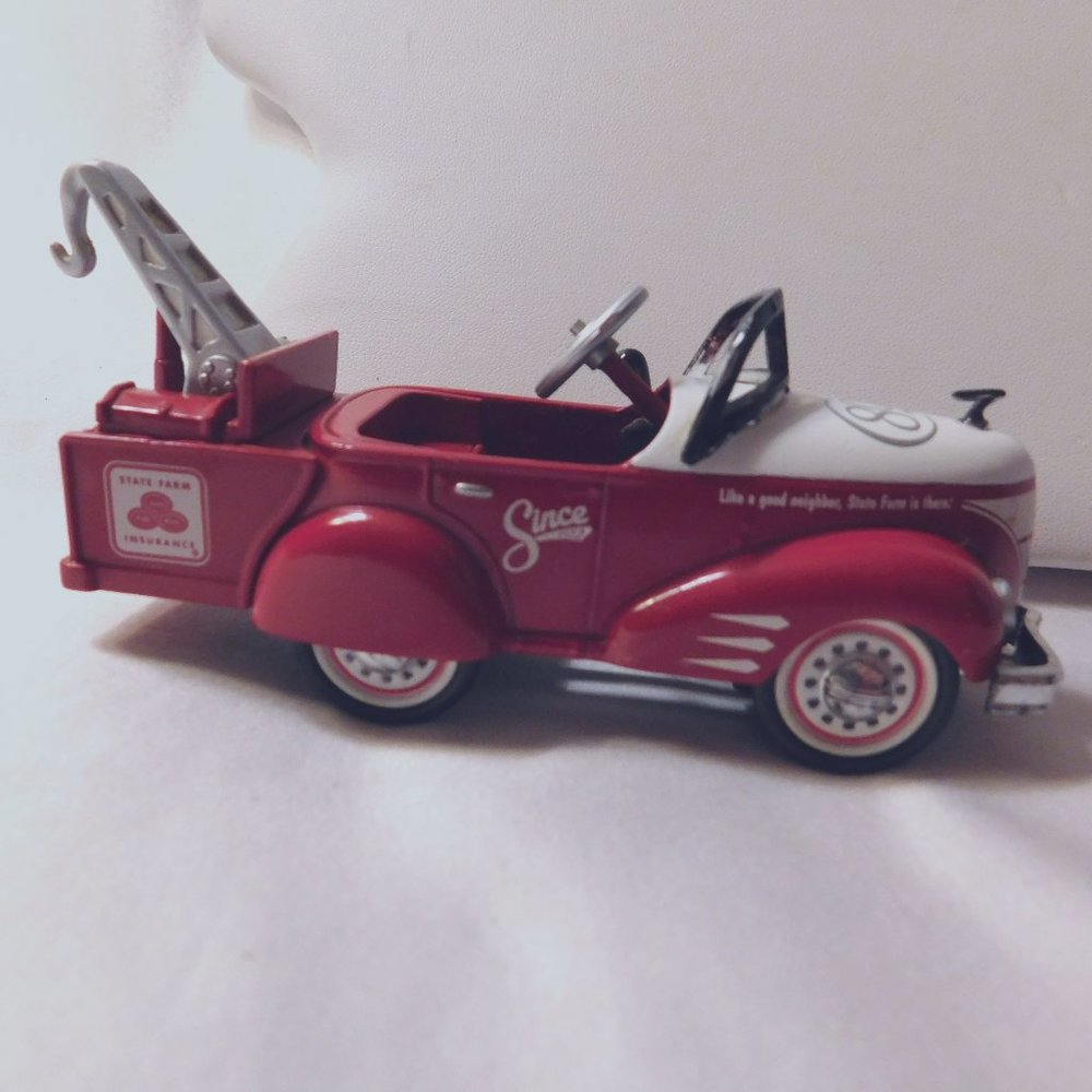 State Farm 80th Anniversary Toy Pedal Car Replica 1940 Tow Truck
